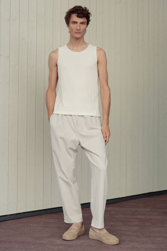 Ärmelloses T-Shirt mit Milchprotein