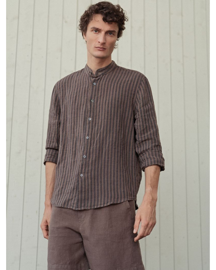 Leinenhemd mit Stehkragen