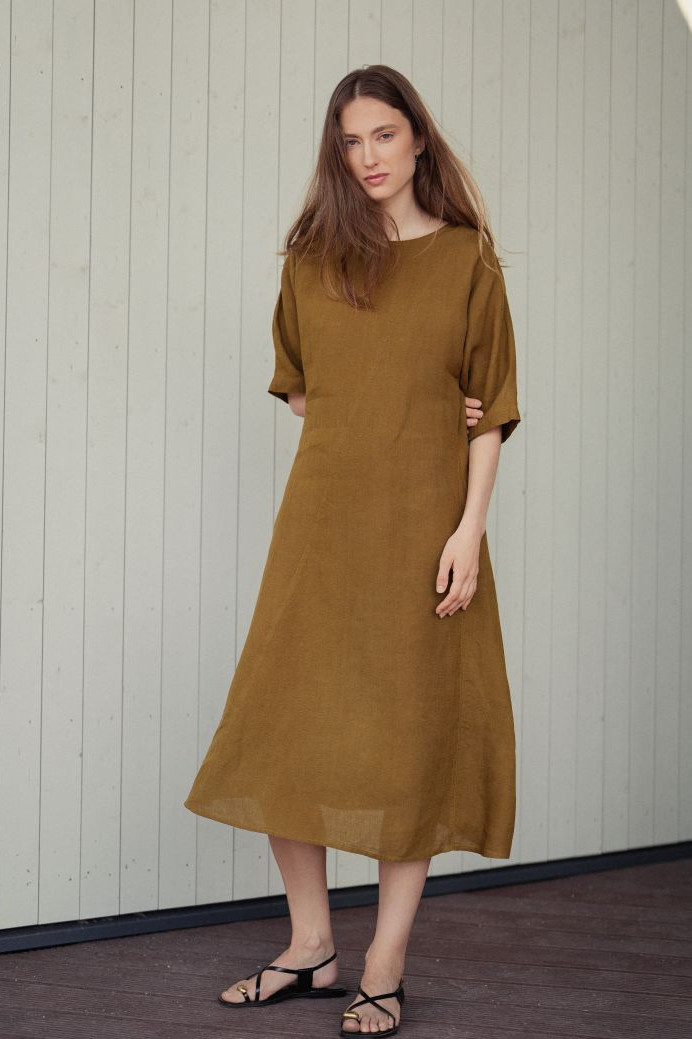 Langes Kleid aus Leinen