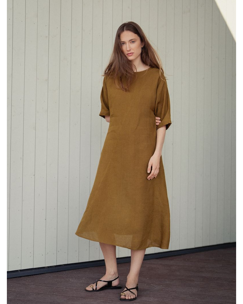 Langes Kleid aus Leinen